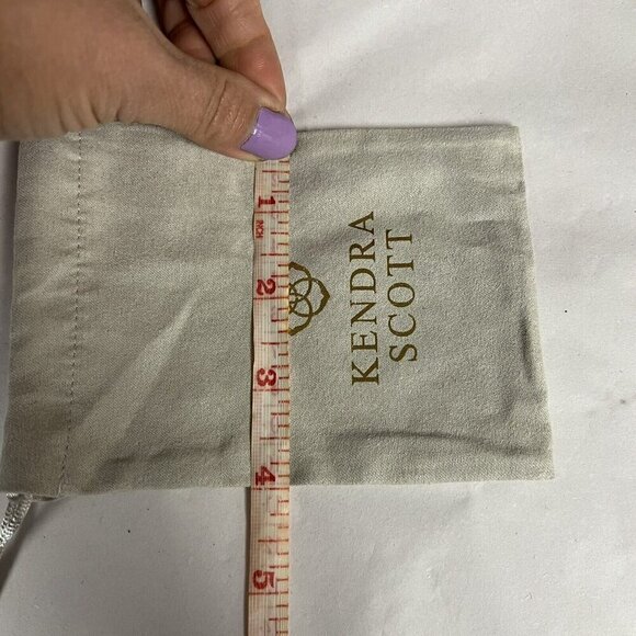 Kendra Scott Small Gray Jewelry Dust Bag Pouch Bag ONLY 4” x 5.5" - Picture 2 of 5